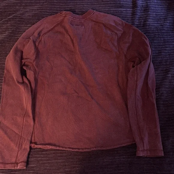 Abercrombie & Fitch Burgundy Crewneck - Picture 4 of 4